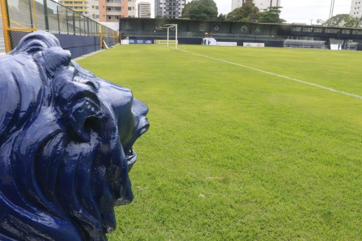 tante para a realização de reformas no estádio azulino. Conforme o cronograma do