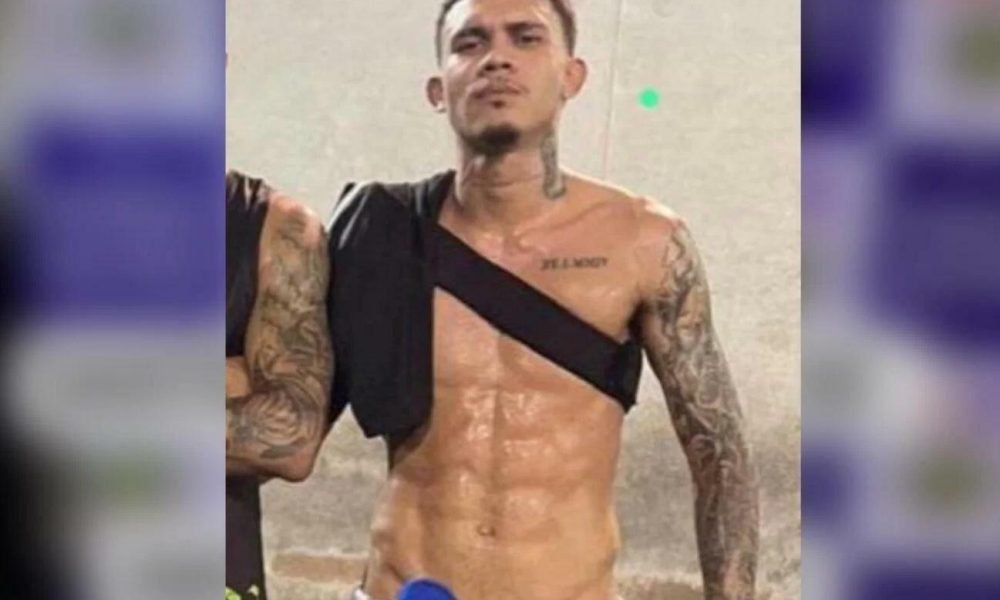 ária, a Polícia Civil cumpriu sete mandados de busca e apreensão domiciliar. De