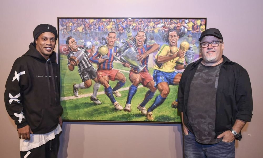 Exposição Fragmentos de um Gaúcho celebra trajetória de Ronaldinho na Casa das Rosas em SP