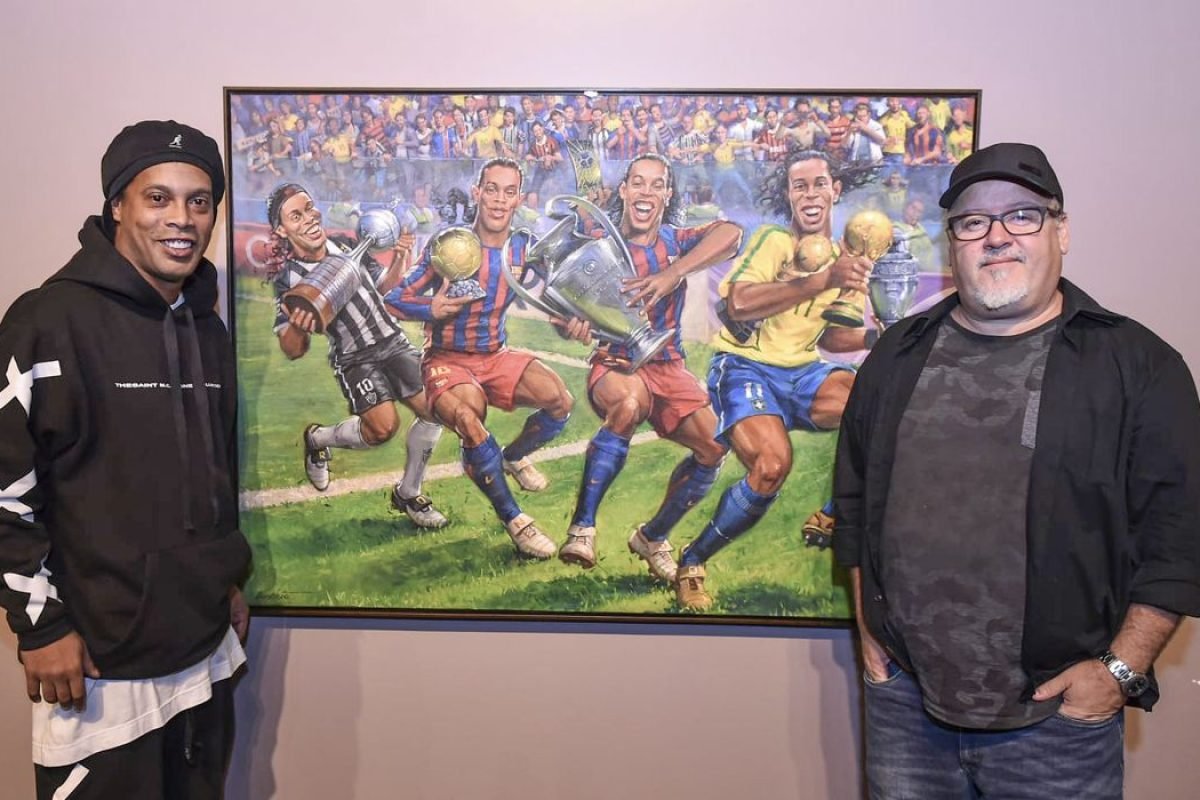 Exposição Fragmentos de um Gaúcho celebra trajetória de Ronaldinho na Casa das Rosas em SP