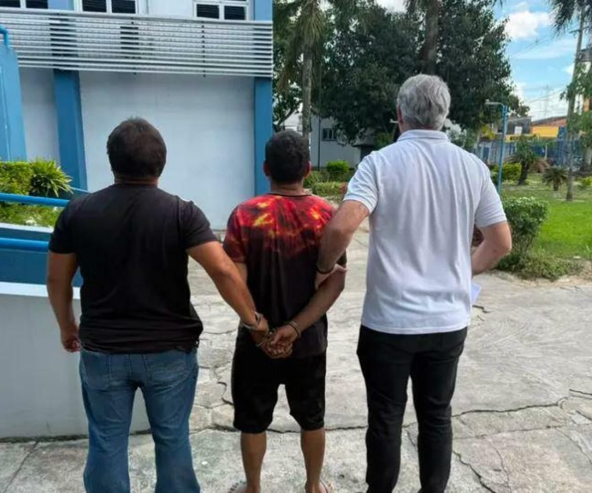 ais compatíveis com a dinâmica narrada pela vítima, que apresentava marcas visív