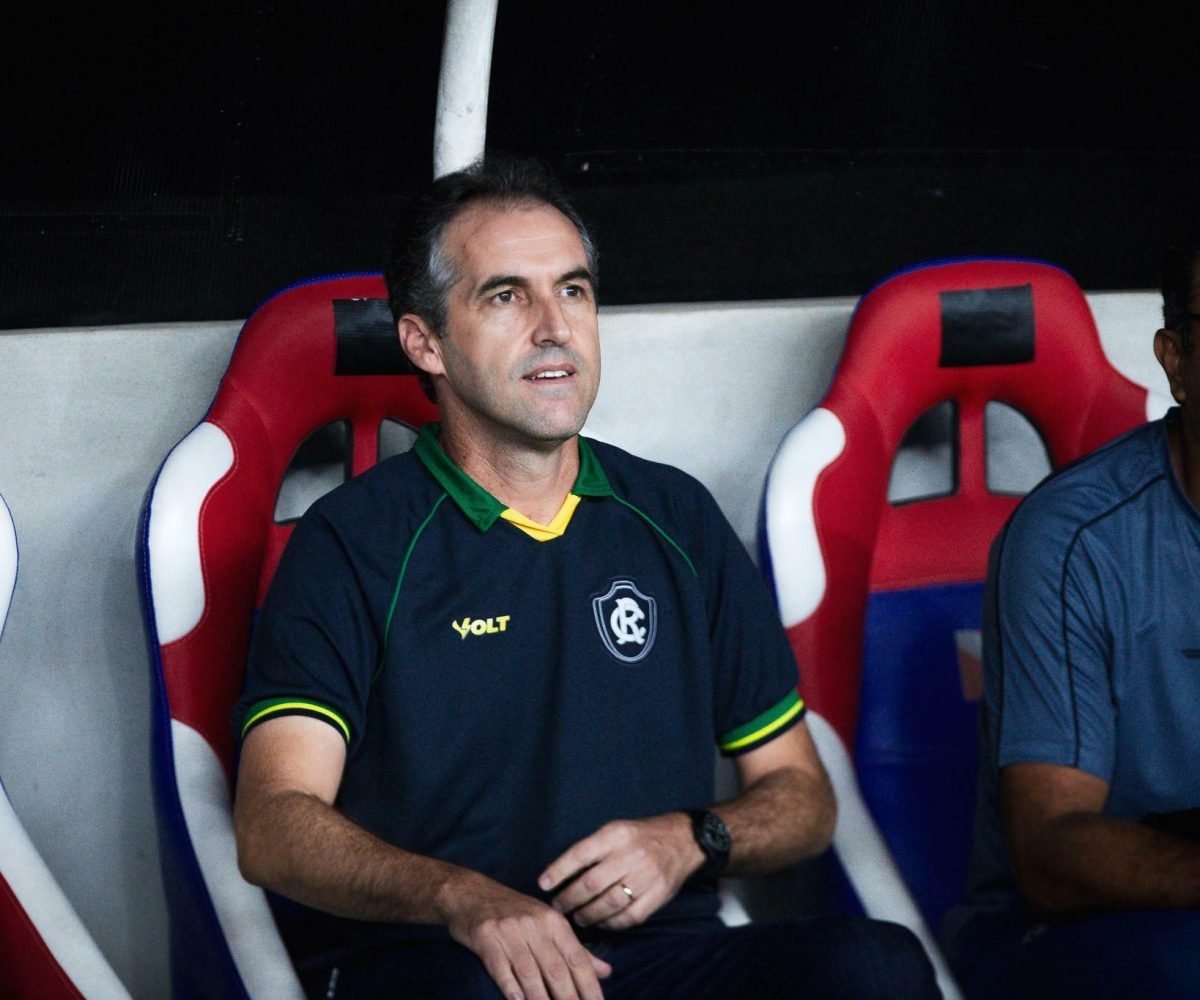 tante do elenco na sequência da Série A do Campeonato Brasileiro. Isso porque 11