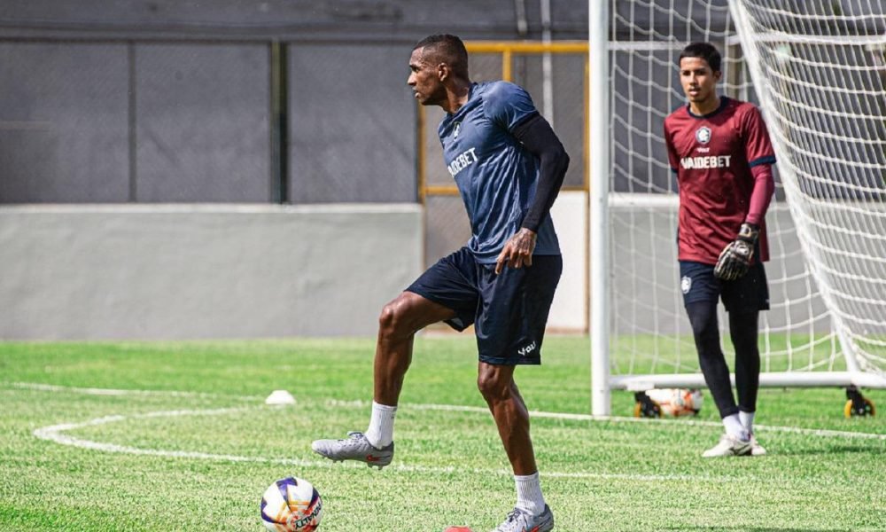 ém, deixou de atuar nos últimos 90 minutos da equipe na Série A em razão de uma