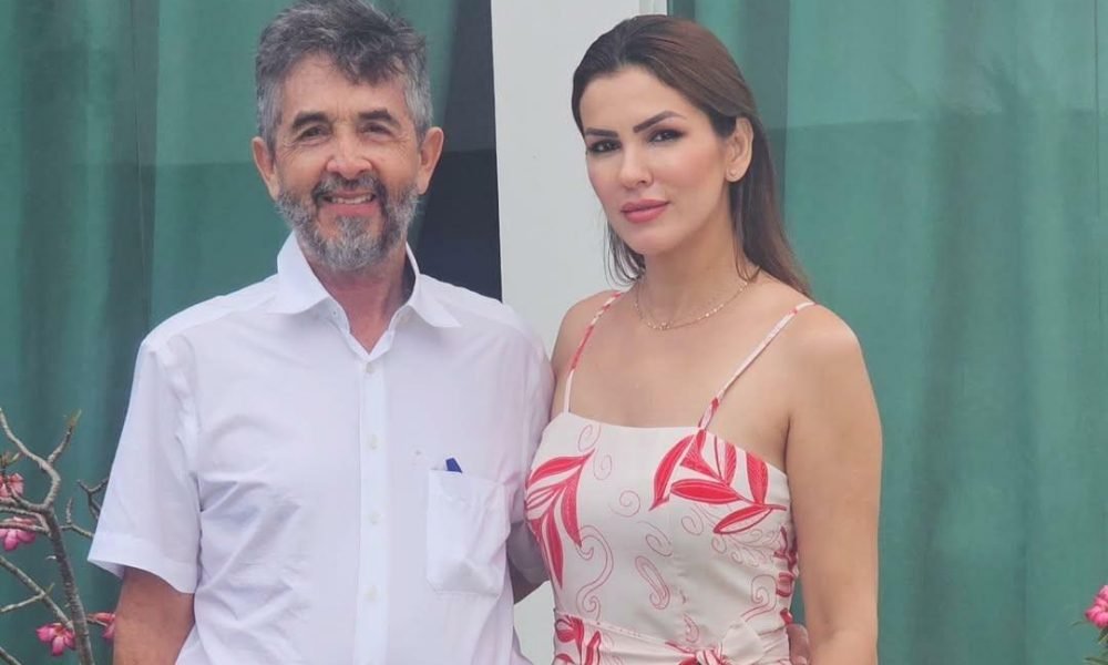 quatro mandatos, totalizando 16 anos à frente do Poder Executivo, além de exerce