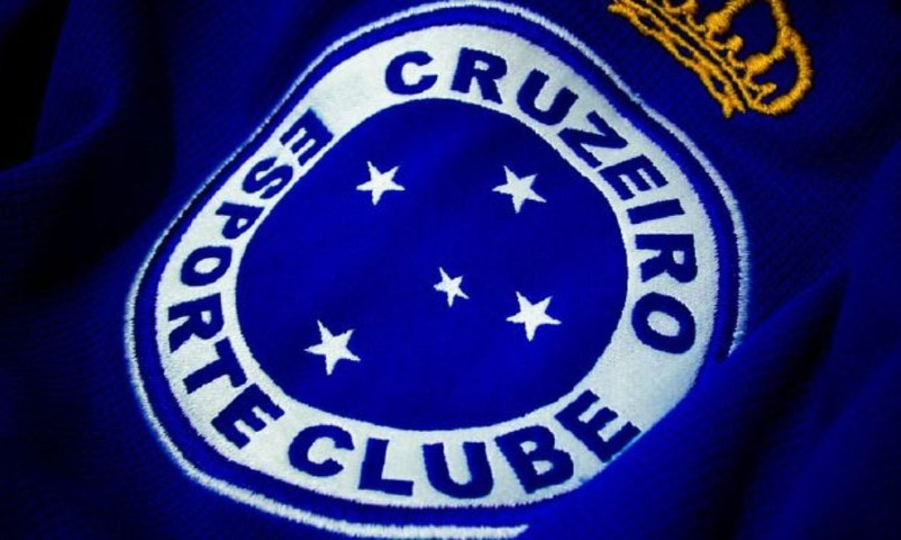 Cruzeiro define empréstimo de zagueiro promissor para o futebol inglês