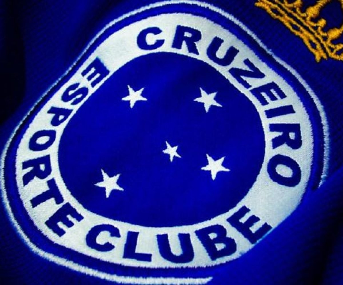 Cruzeiro define empréstimo de zagueiro promissor para o futebol inglês