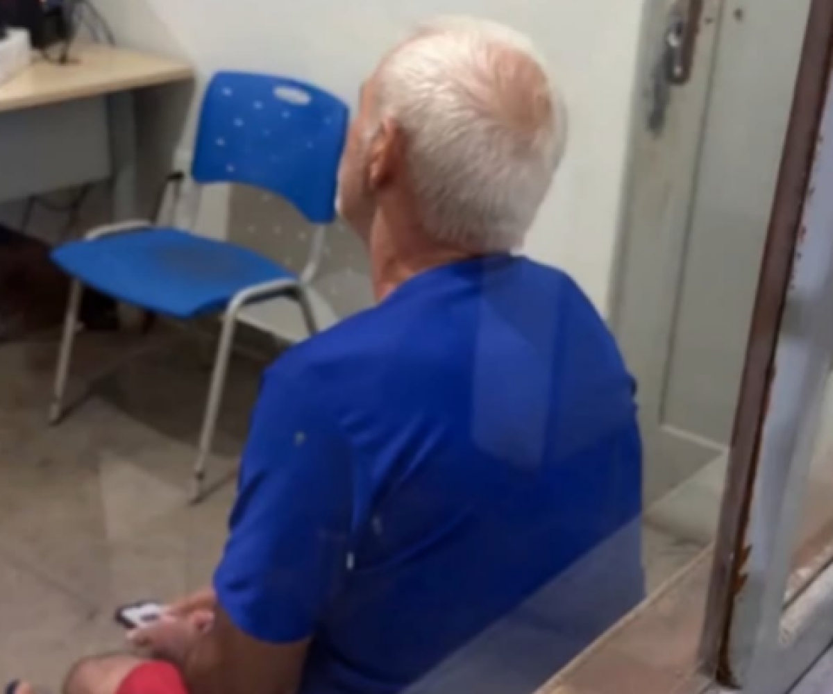 uma familiar da menina. O suspeito estava há alguns metros de distância da casa