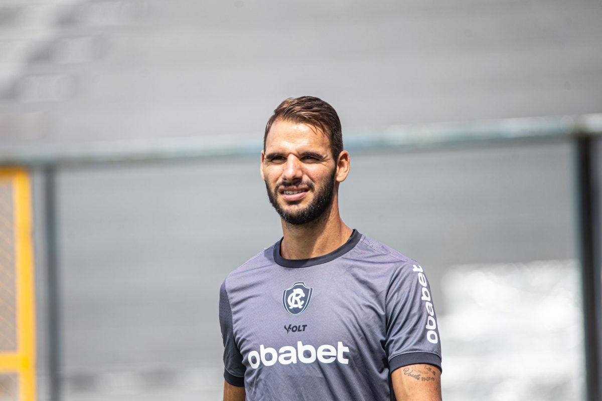 ada. A rescisão de contrato ocorreu em comum acordo entre o Clube e o atleta. O