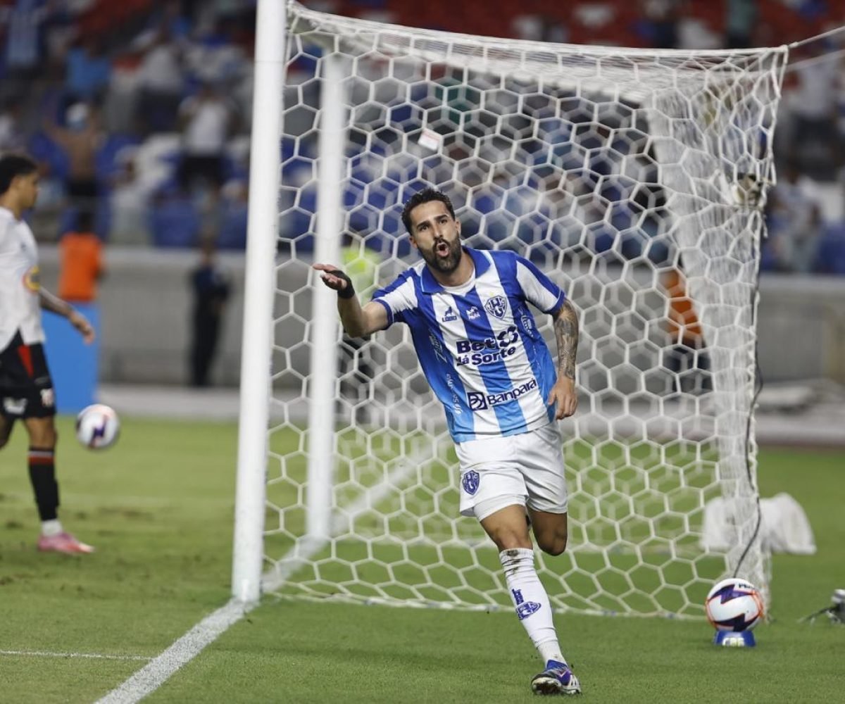 ada, com 13 gols em 27 jogos, o centroavante Ítalo foi a grande estrela da final