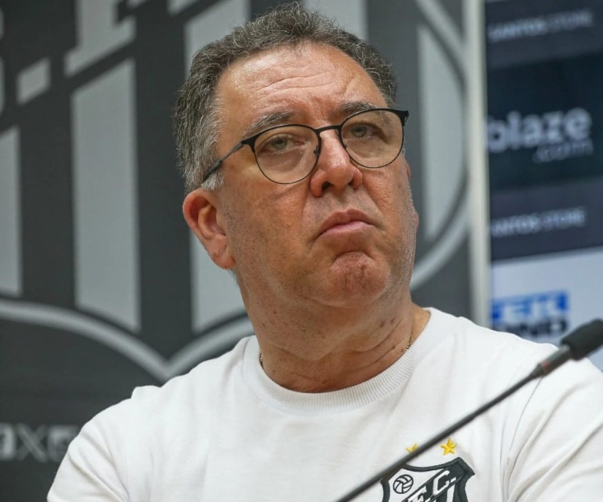 Santos articula reforços e planeja futuro com foco em meio-campista para 2026