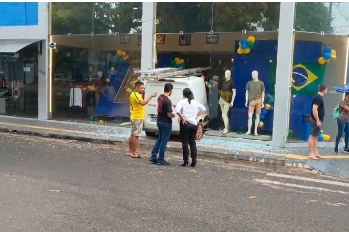 nota, a Secretaria Municipal de Mobilidade e Trânsito (SMT) informou que a ocorr