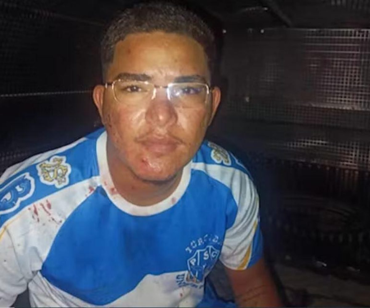 ele, que integra uma torcida organizada do Paysandu, atingiu sete pessoas na ave