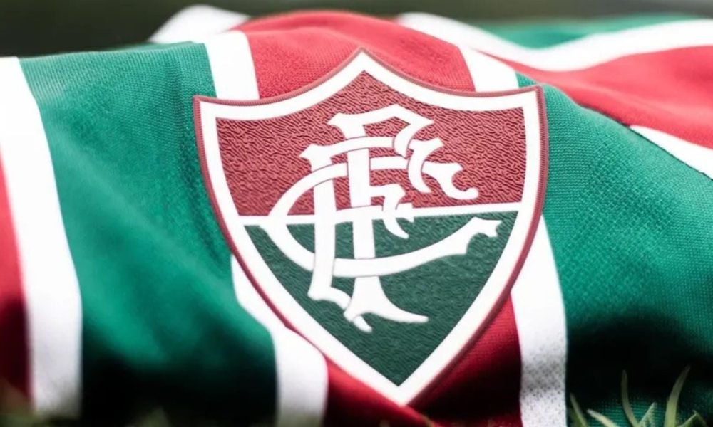 Fluminense busca reforços para a zaga e monitora situações de Thiago Silva e Nino