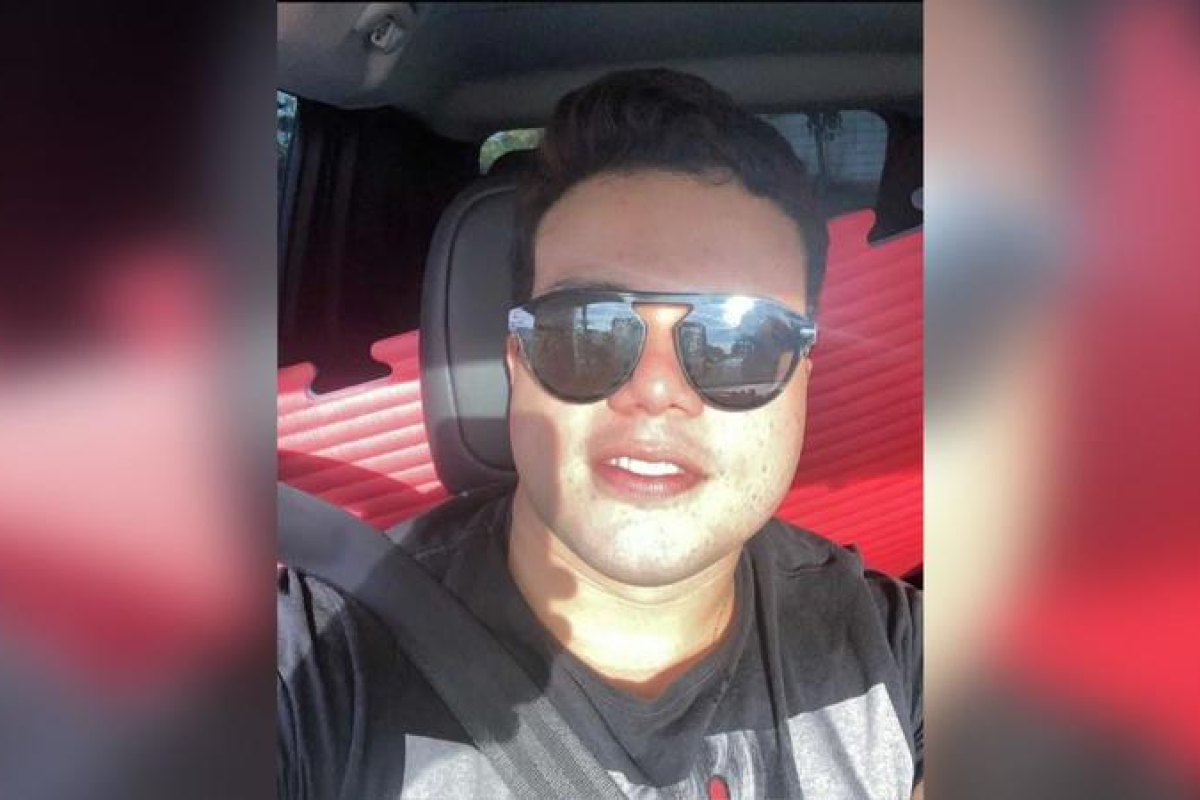 danos morais à vítima. Atualmente, Maurício responde aos processos em liberdade