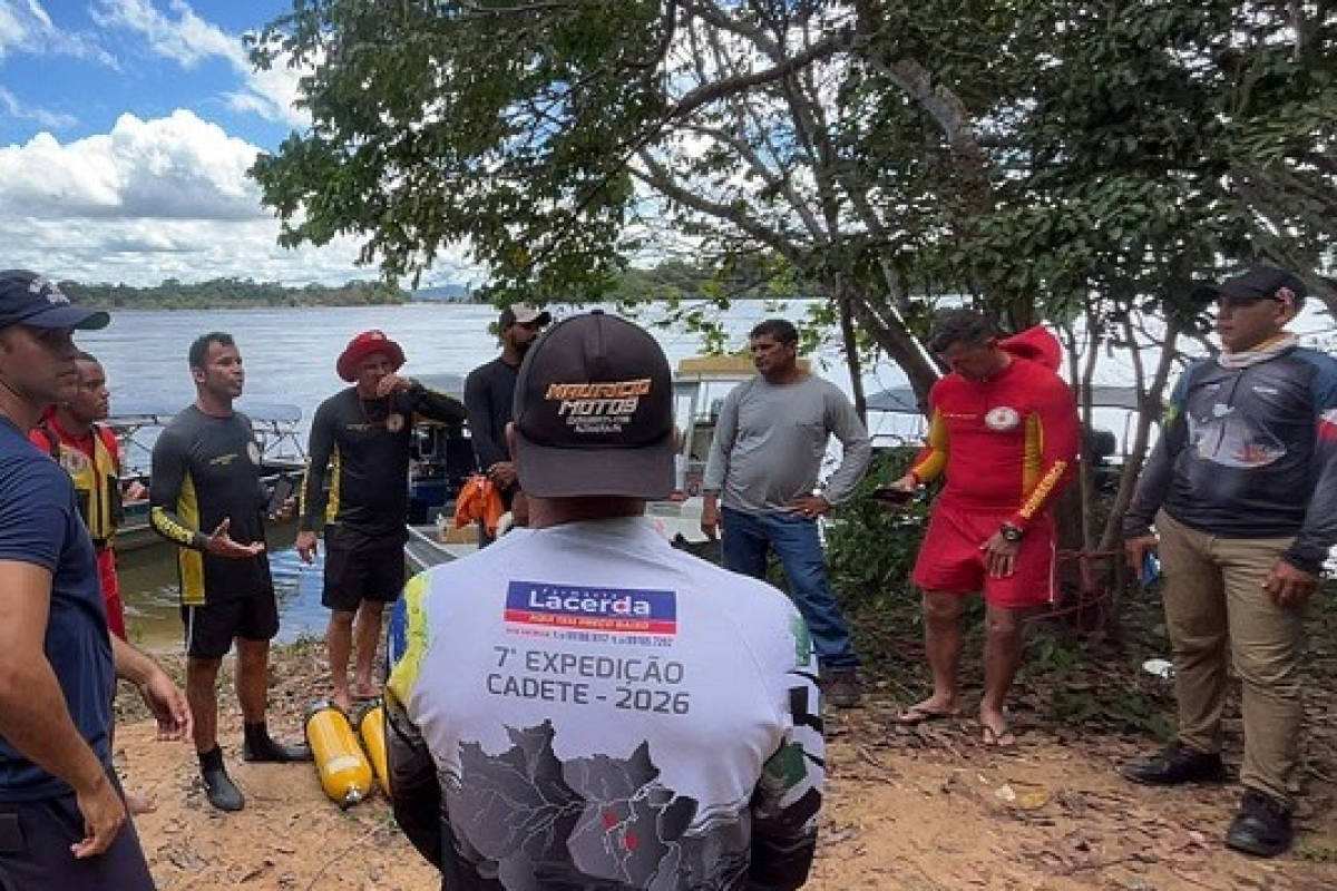 tal A Voz do Xingu. Familiares das vítimas e integrantes das comunidades indígen