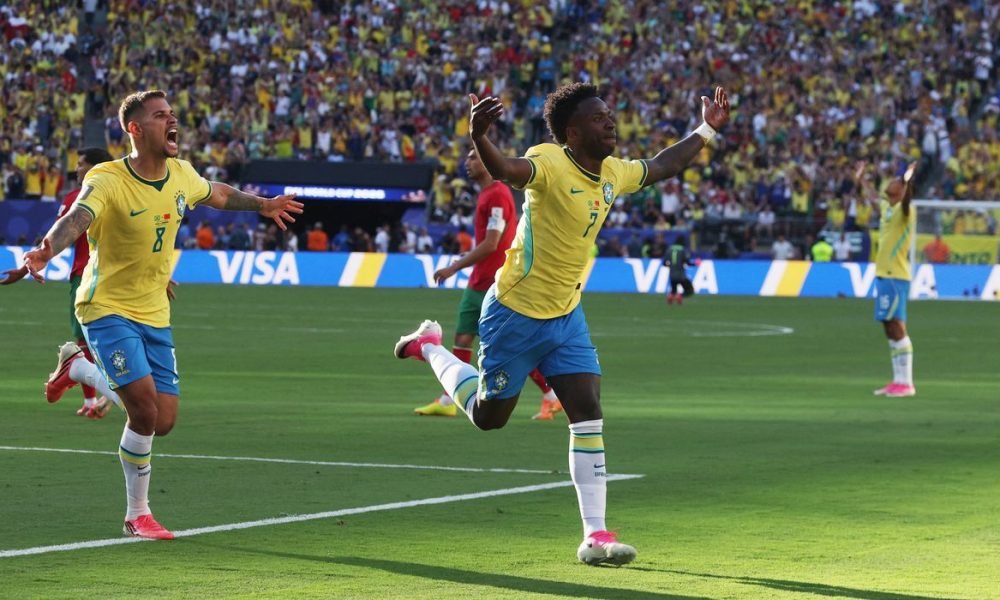 Estatísticas revelam protagonismo de Raphinha e Vini Jr. na estreia do Brasil na Copa