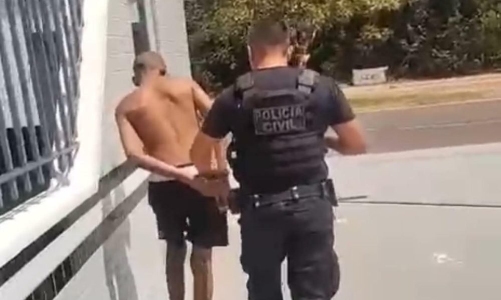 roubo majorado pelo concurso de pessoas, com aplicação da Lei Maria da Penha em