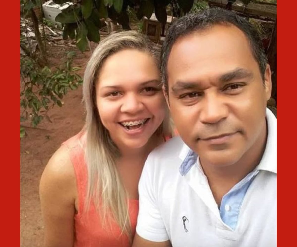 homicídio doloso, quando há intenção de matar, e permanece à disposição da Justi