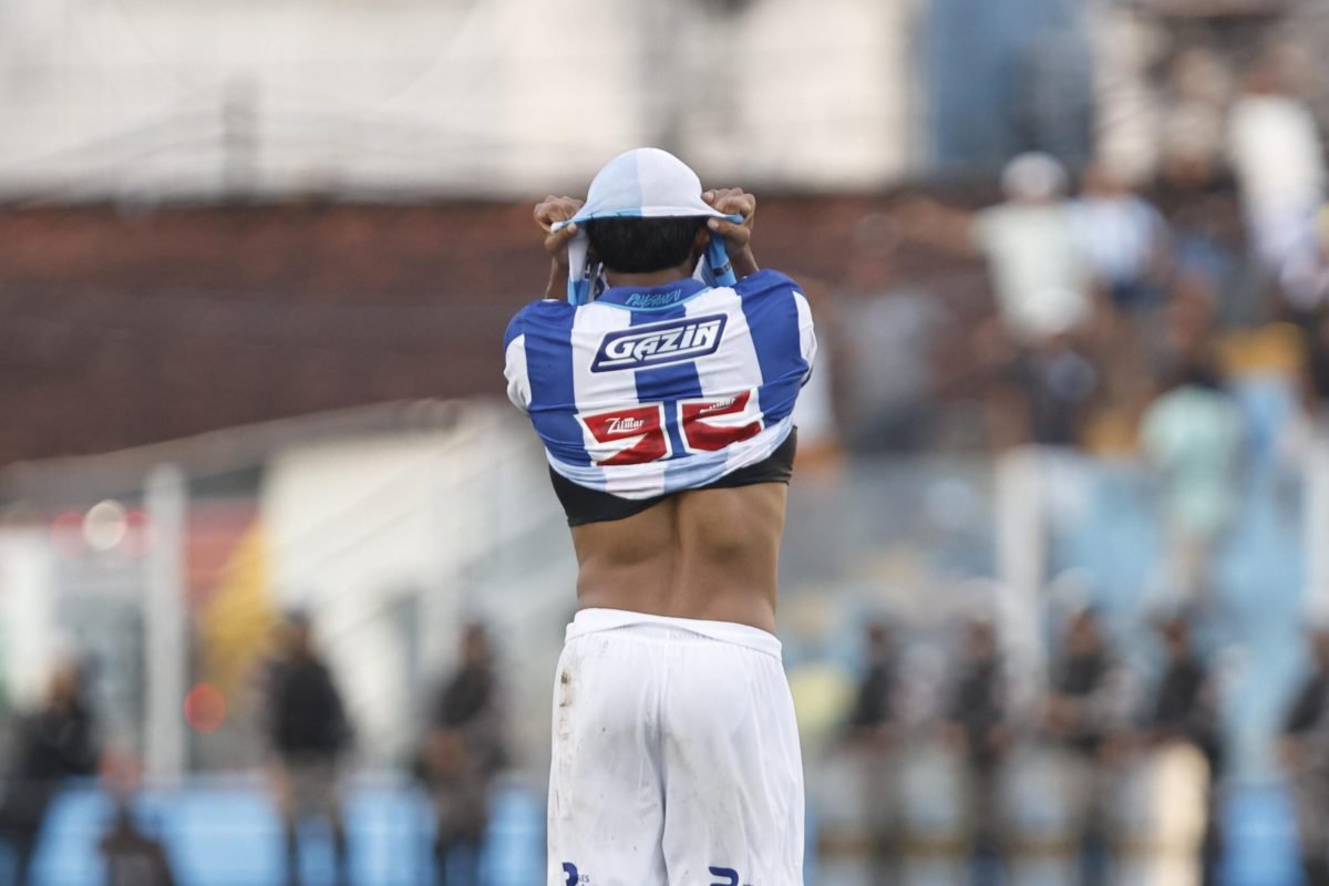 ém, o clube não vem conseguindo bons resultados recentemente e começa a “ligar o