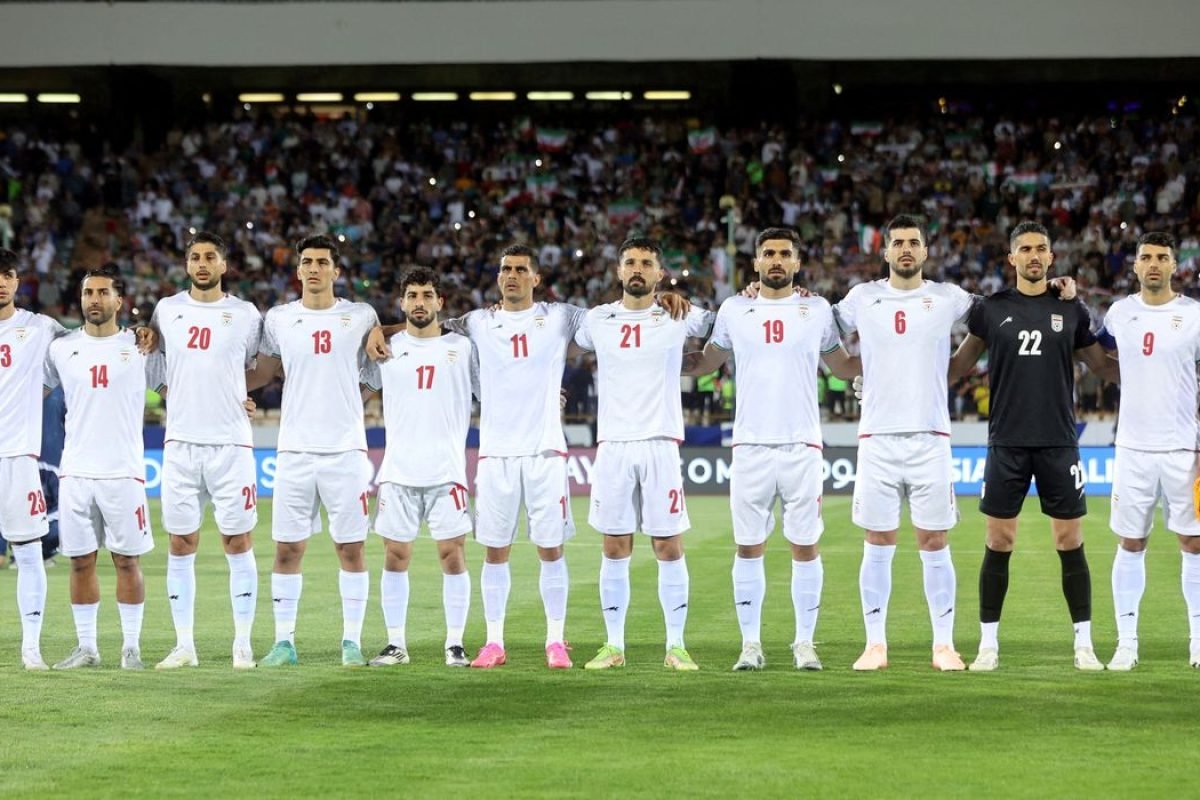 Seleção do Irã enfrenta entraves burocráticos para deixar os Estados Unidos após estreia