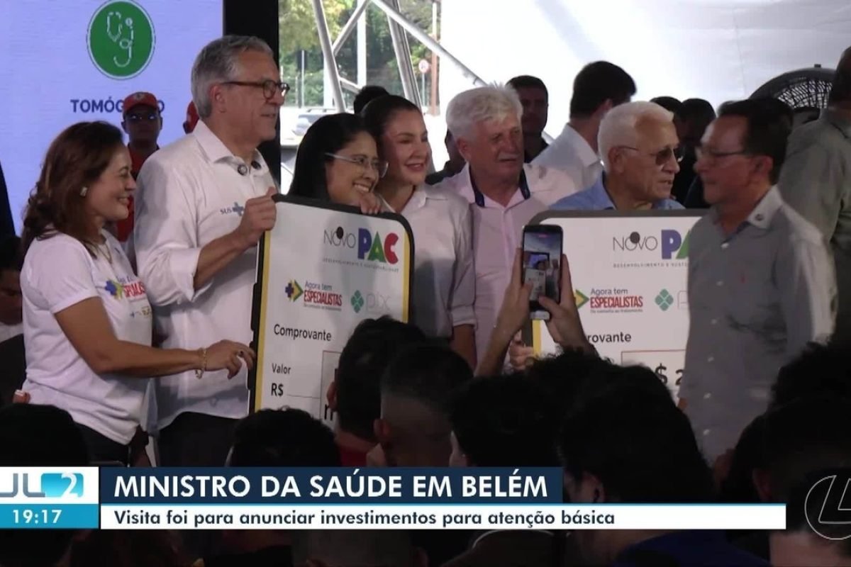 Ministro Alexandre Padilha chega à Belém para inaugurações de novas unidades de saúde