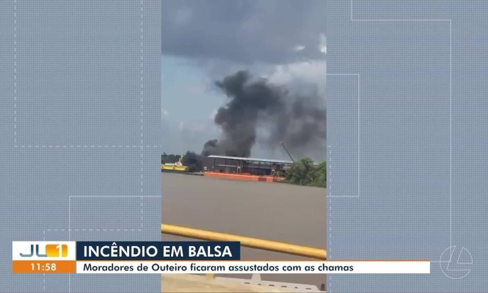 Incêndio em embarcação assusta moradores de Outeiro, no Pará