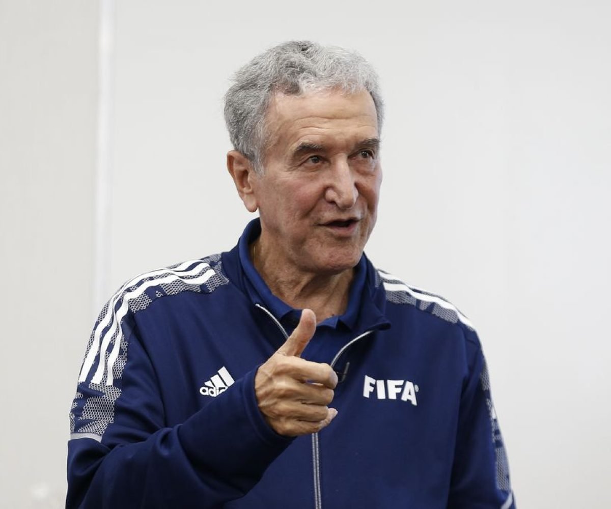 Carlos Alberto Parreira, técnico do tetra, segue tratamento contra câncer em hospital no Rio