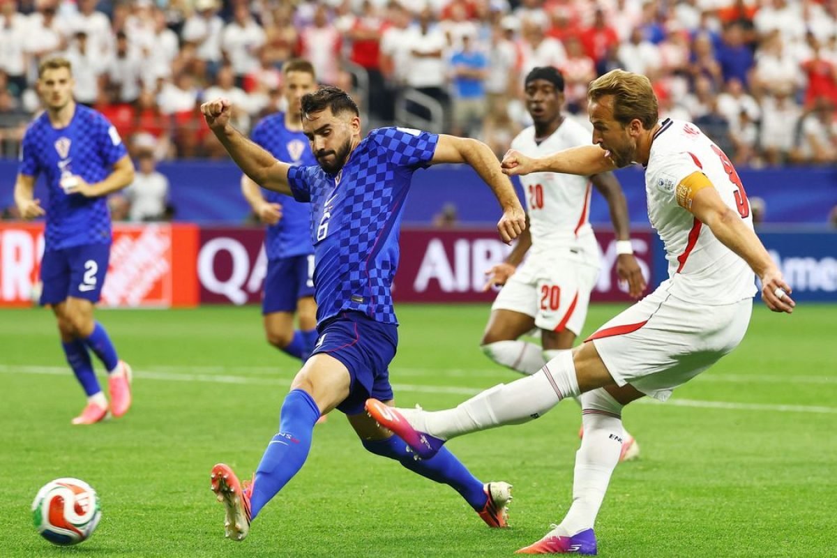Copa 2026: Inglaterra goleia Croácia e Portugal empata em rodada de estreias e recordes