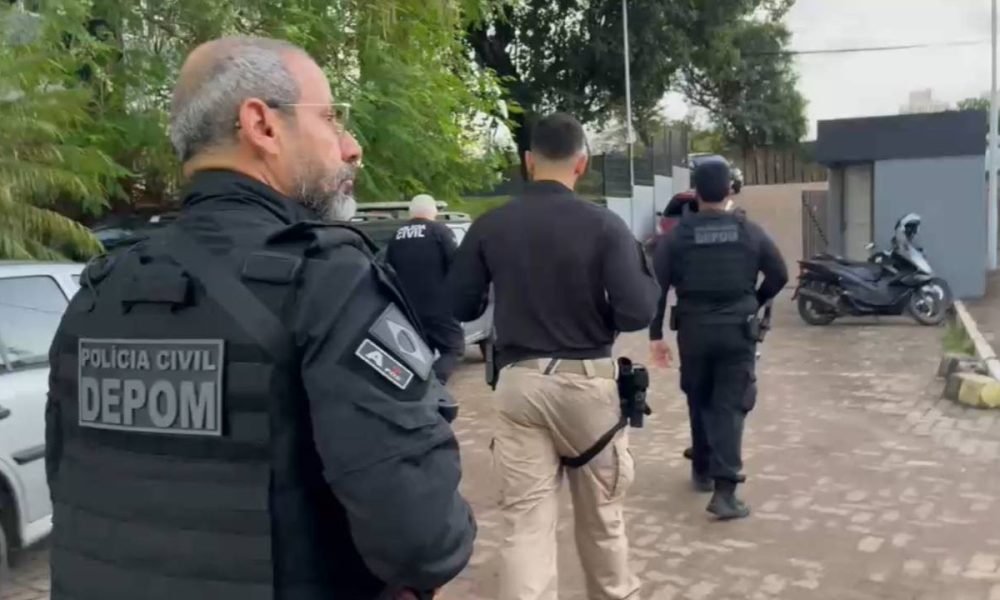 Operação policial mira grupo suspeito de aplicar golpes de extorsão em aplicativos de namoro
