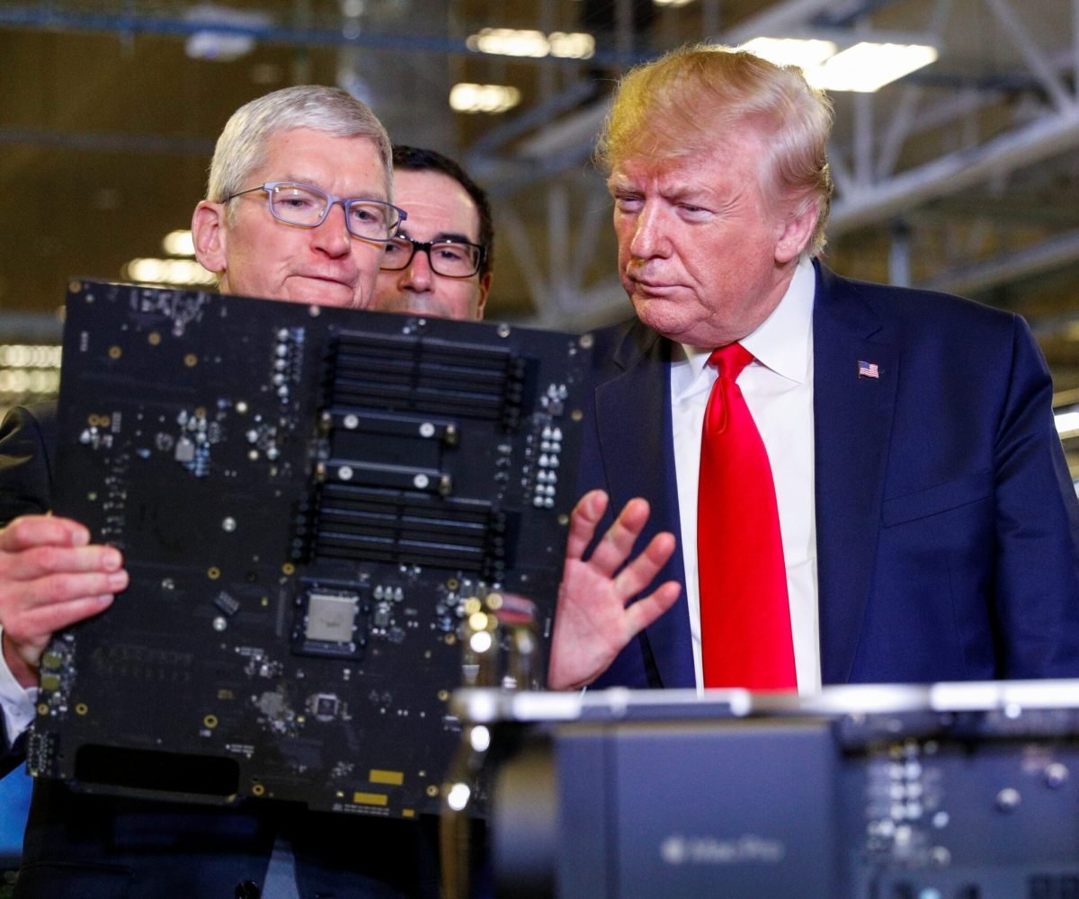 Apple e Intel fecham acordo para fabricação de chips em solo americano