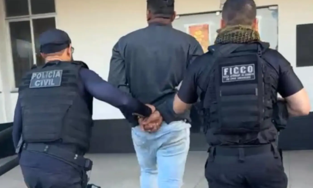 suposta participação em uma organização criminosa foram presas na quarta-feira (