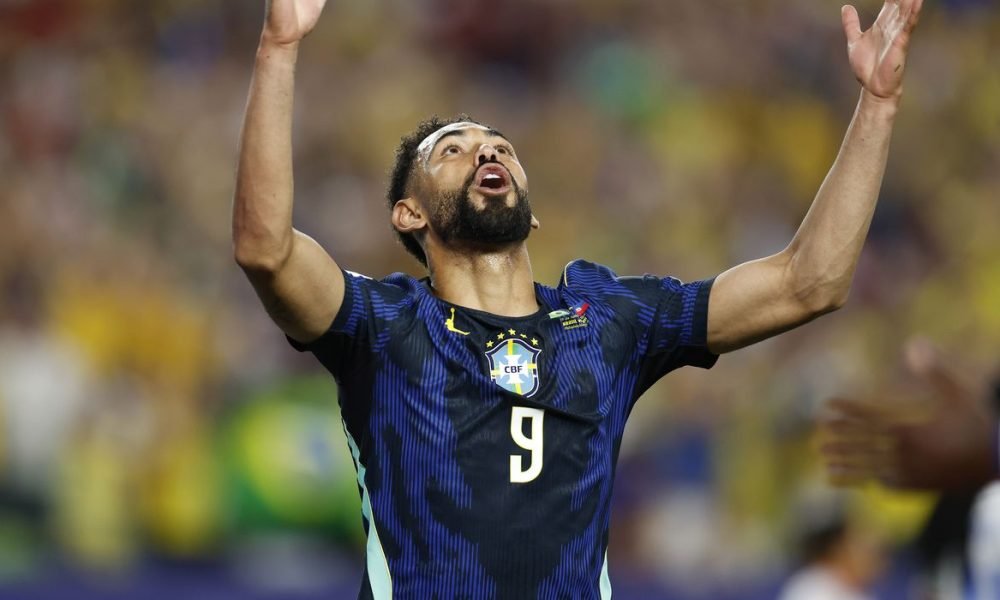 Matheus Cunha celebra sonho e união do elenco em estreia de gala na Copa de 2026