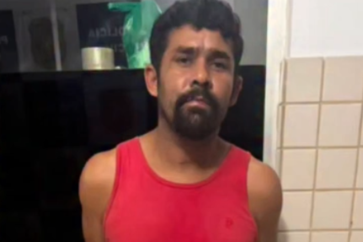 volta de 0h15 para atender uma ocorrência no Beco do Braga. No local, a vítima r