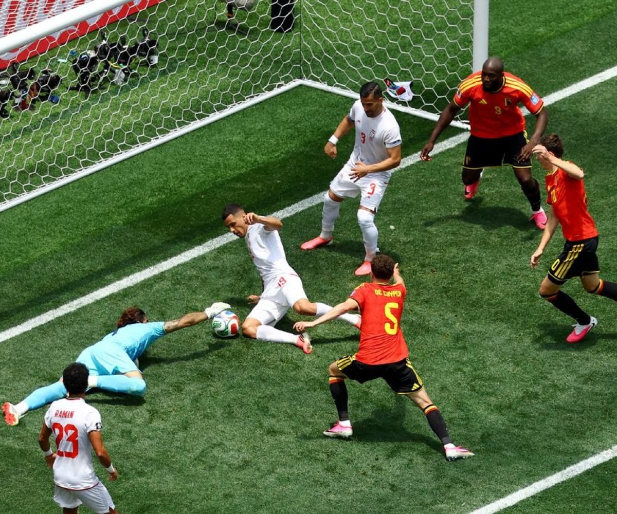 Irã resiste à pressão da Bélgica e mantém vivo o sonho da classificação