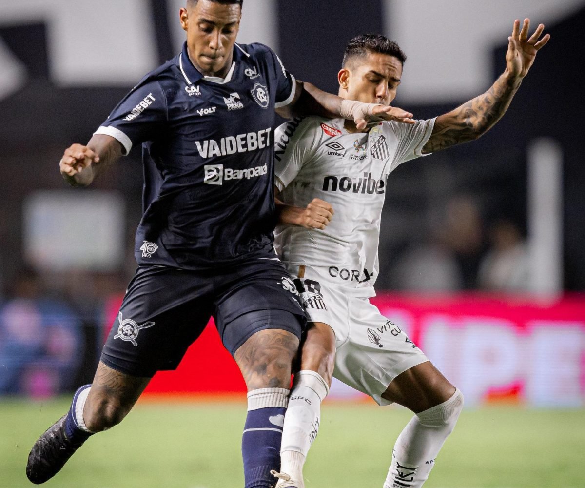tugal]] [[(standard.Article) Com novas camisas de treino, Remo se reapresenta se