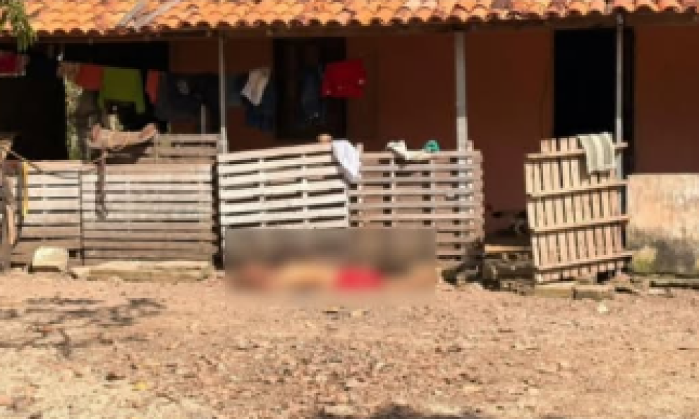 volta da meia-noite, no Sítio Vila Água Suja. Testemunhas informaram ter ouvido