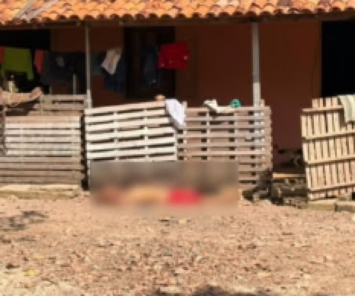 volta da meia-noite, no Sítio Vila Água Suja. Testemunhas informaram ter ouvido