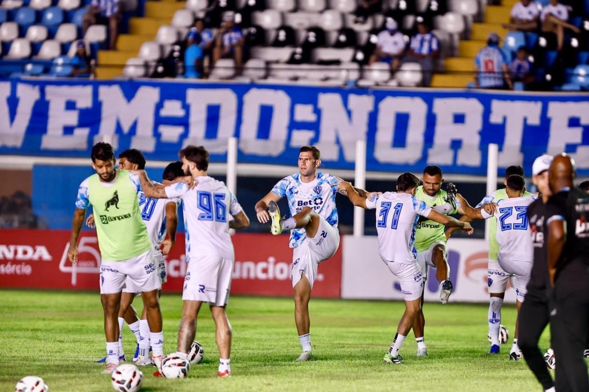 ém as investidas continuaram, dessa vez do futebol, da Tailândia e sua passagem