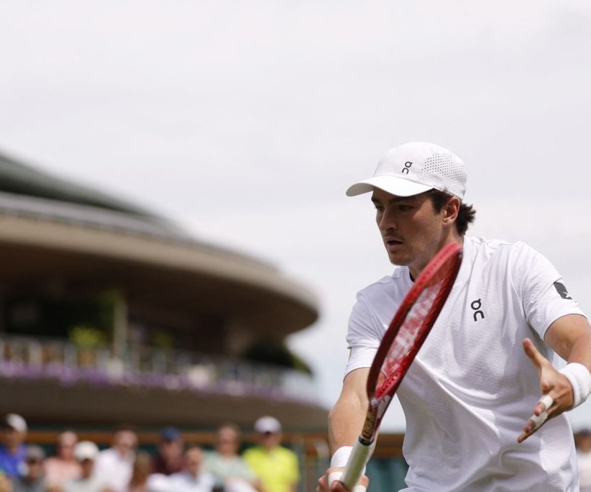 João Fonseca busca revanche contra Jesper de Jong na segunda rodada de Wimbledon