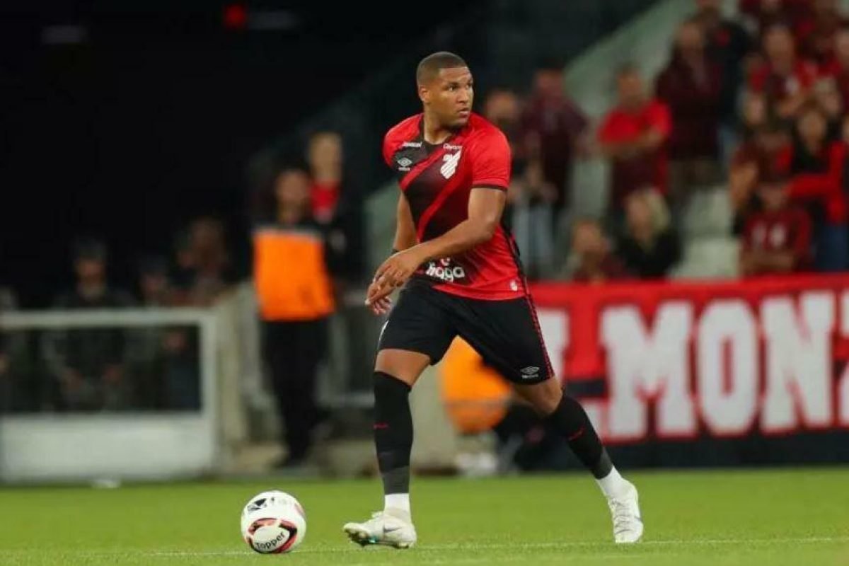 ada realizou 21 partidas e marcou um gol. VEJA MAIS [[(standard.Article) Após pr