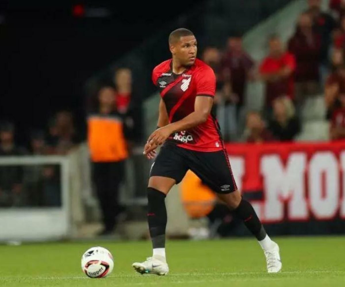 ada realizou 21 partidas e marcou um gol. VEJA MAIS [[(standard.Article) Após pr