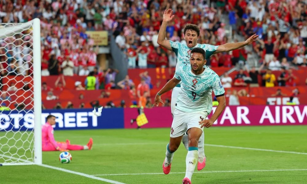 Portugal vira sobre a Croácia e garante vaga nas oitavas de final da Copa