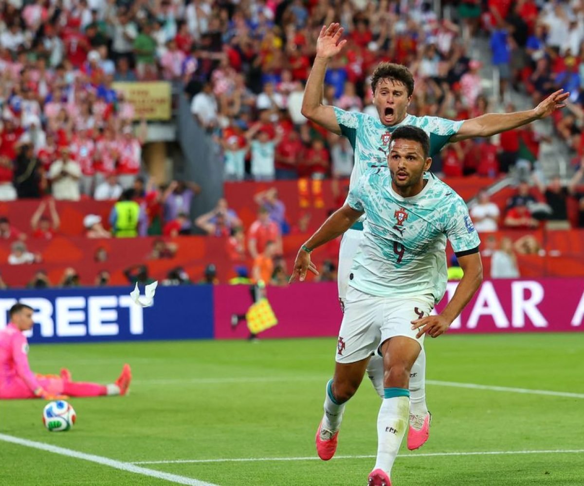 Portugal vira sobre a Croácia e garante vaga nas oitavas de final da Copa