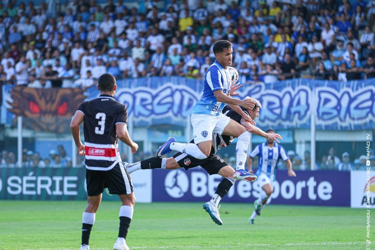 tanto, desempata o retrospecto entre paraenses e gaúchos. Apesar do equilíbrio g