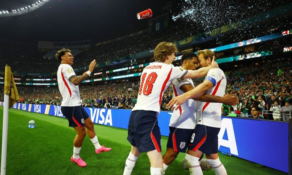 Inglaterra supera México no Azteca e avança às quartas da Copa do Mundo