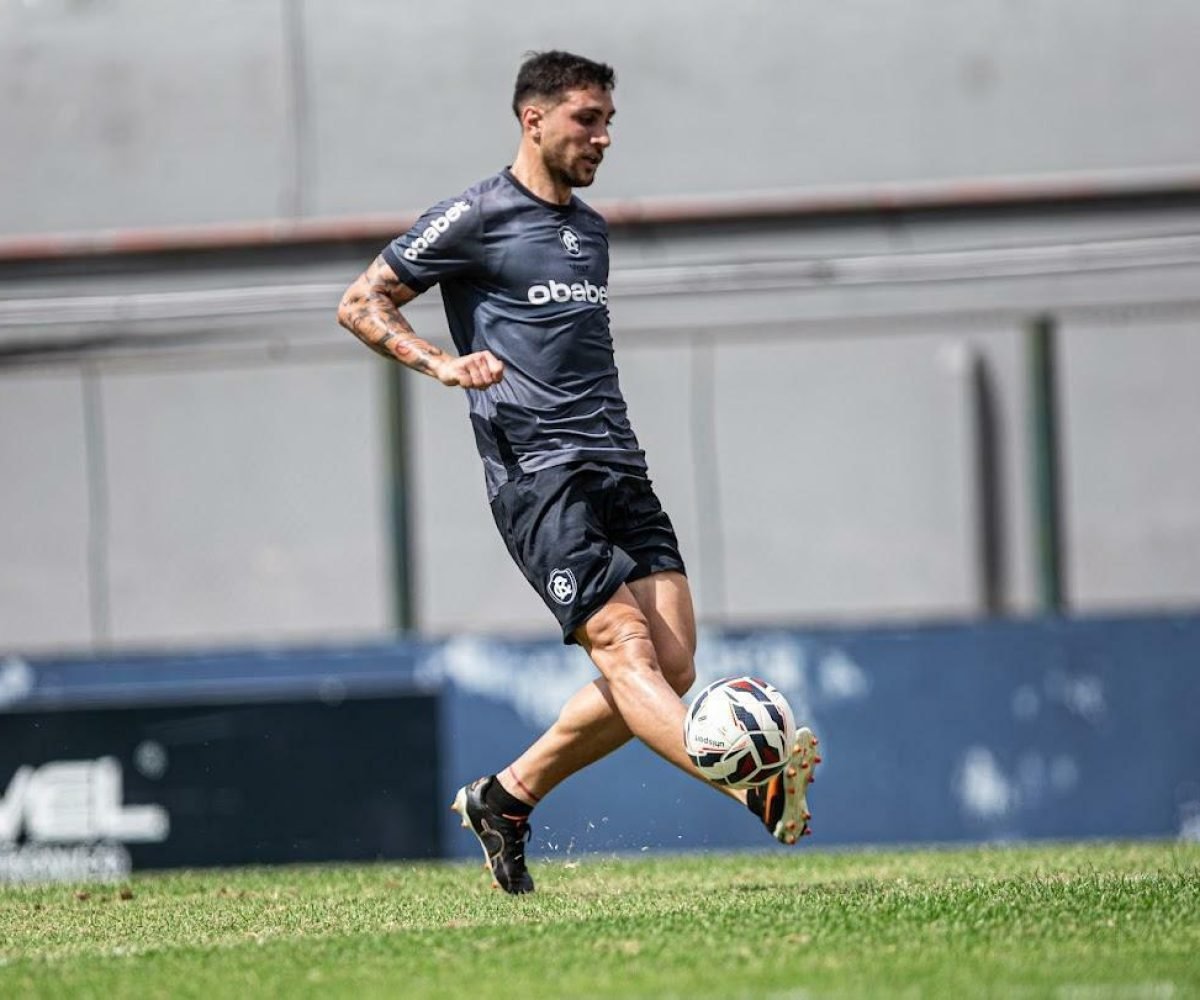 ada, já que não conseguiram se firmar na equipe principal. No entanto, com a rei