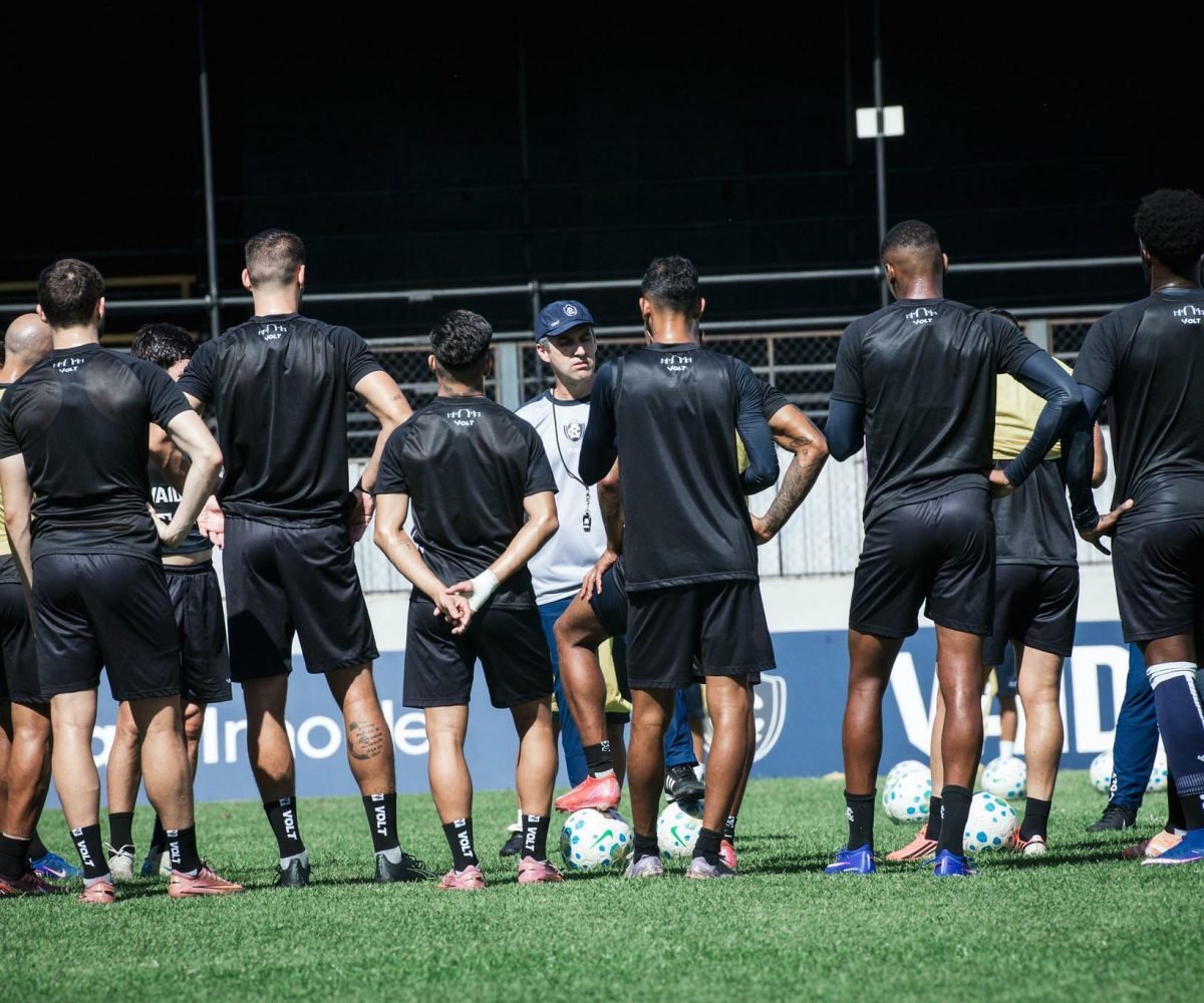 causa da Copa do Mundo. O Leão enfrenta a Tuna Luso às 19h, no Mangueirão, em jo