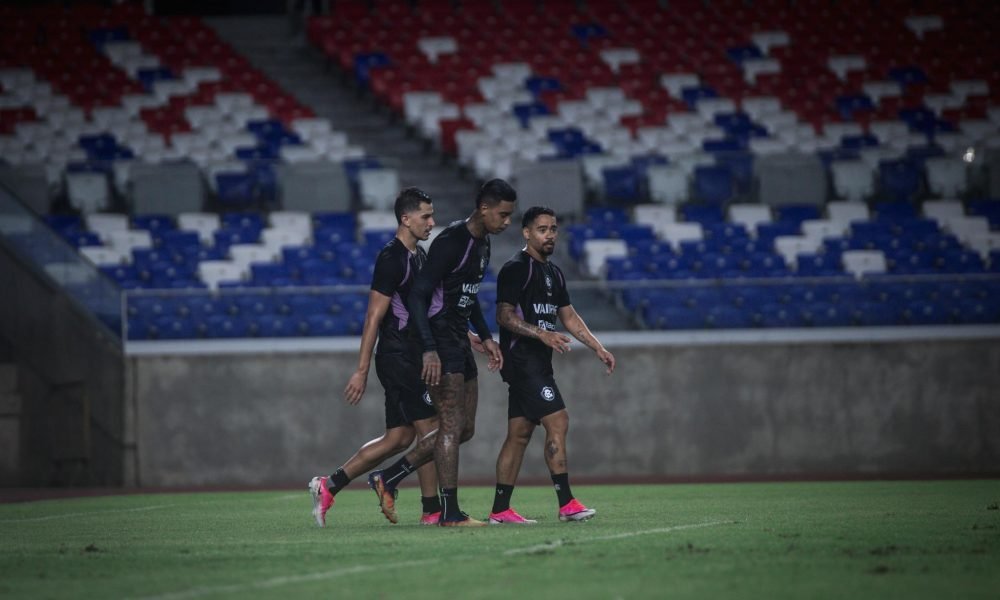 6 a 1 sobre a Tuna Luso, em jogo-treino realizado no Mangueirão. O técnico Léo C